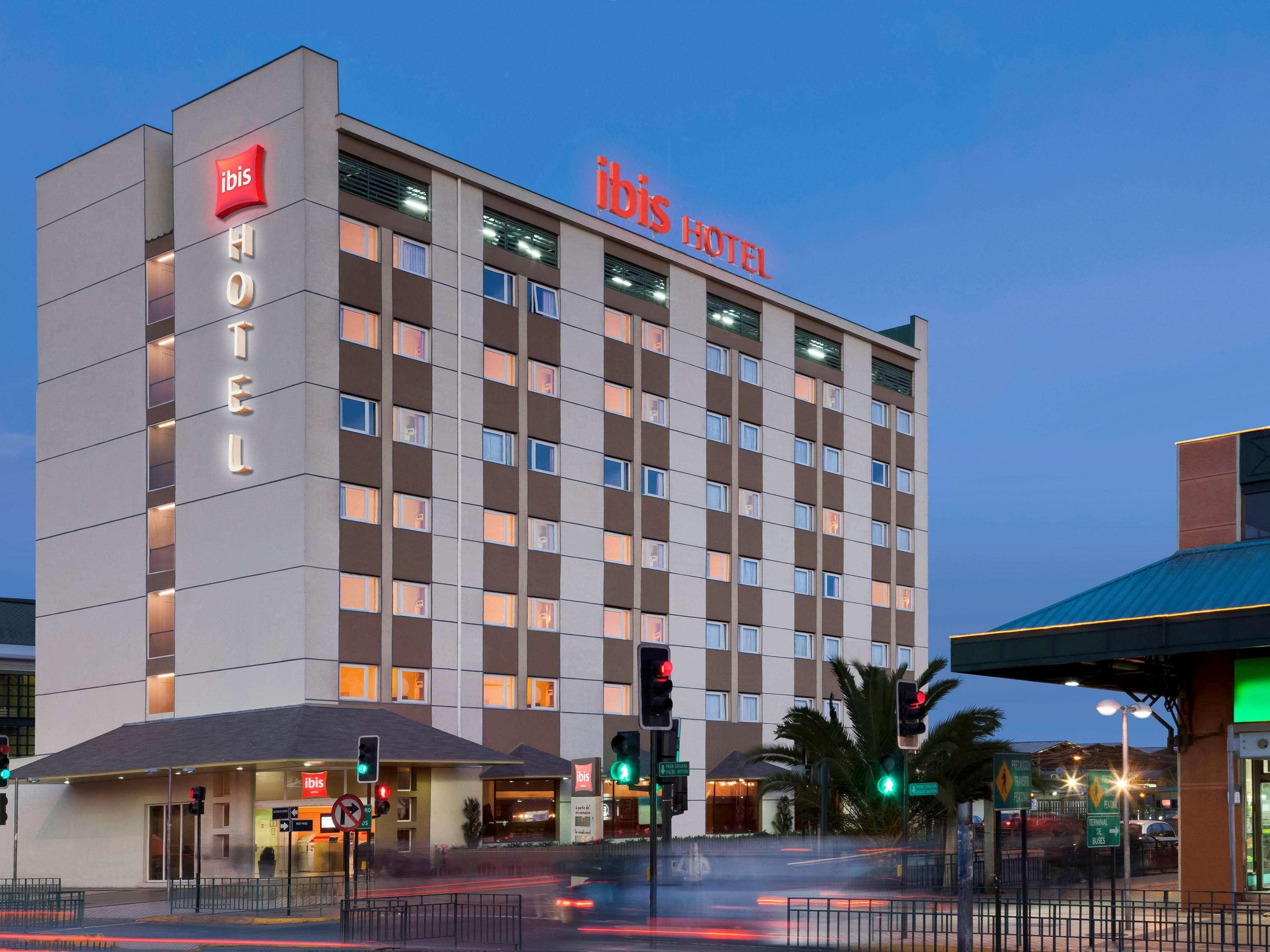 Ibis Santiago Estacion Central Exterior photo