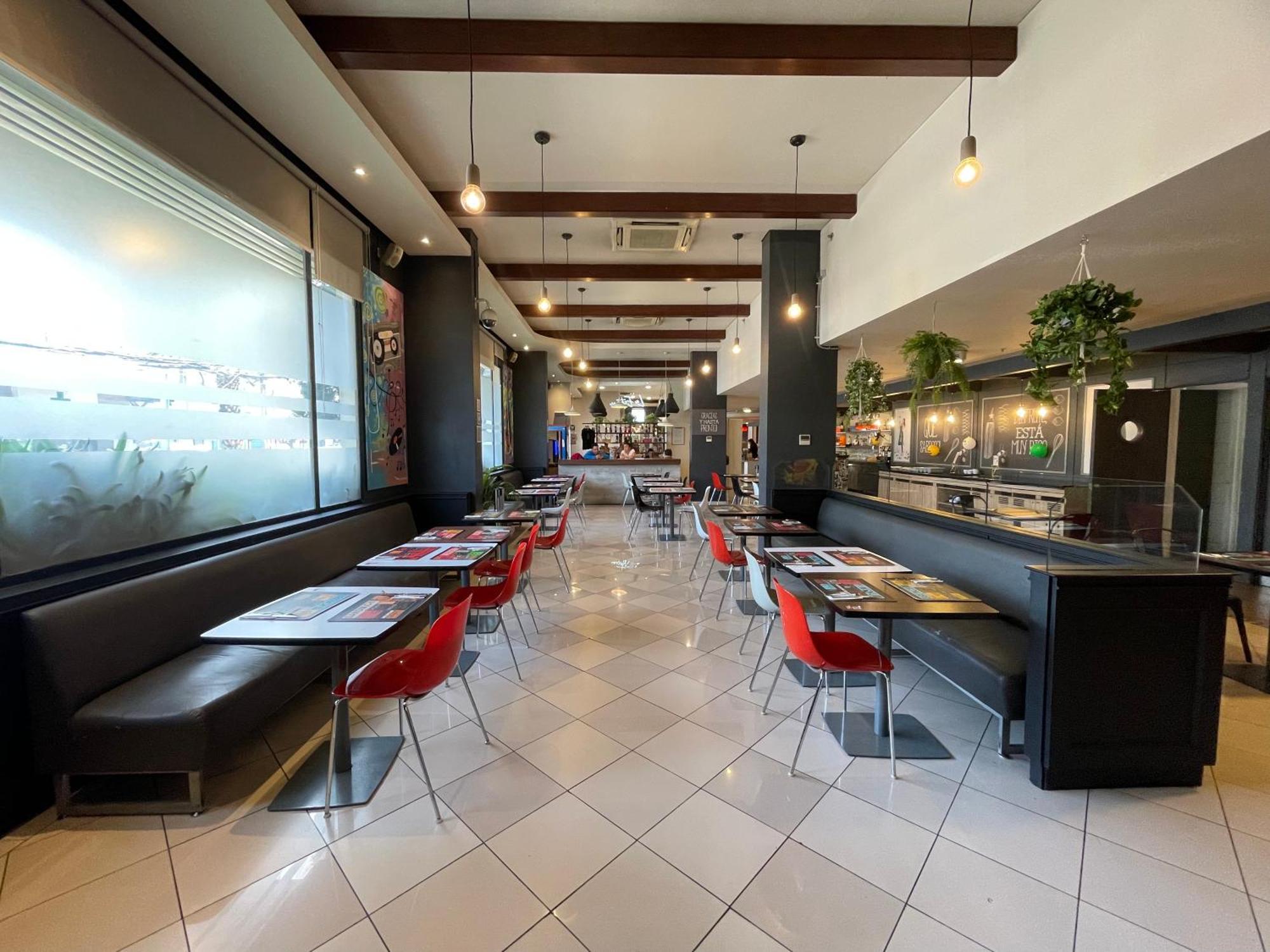 Ibis Santiago Estacion Central Exterior photo